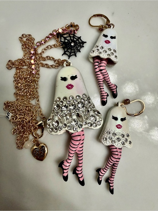 Betsey Johnson Jewelry - Betsey Johnson White & Pink Crystal Ghost Necklace and Earring Set